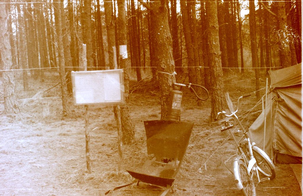 Plik:1982 Obóz Puszcza. Szarotka156 fot. J.Kaszuba.jpg
