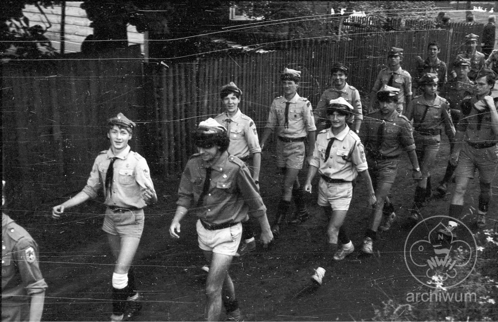 Plik:1984-07 Wąsosz obóz IV Szczepu ZHP z Opola 020.jpg
