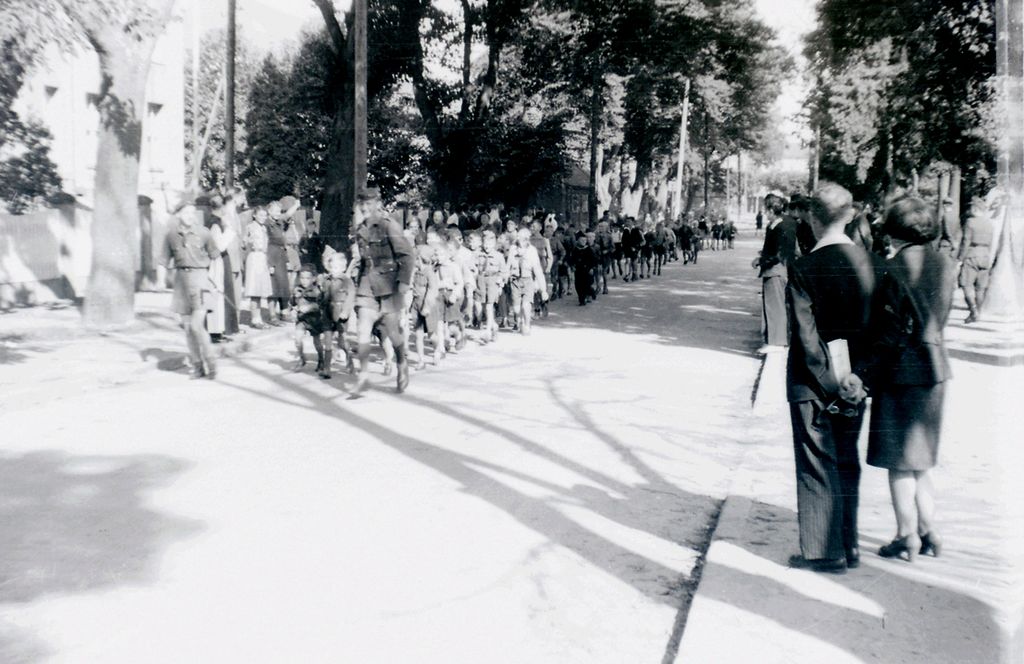 Plik:1947-48 Harcerstwo w Gdańsku. Watra 014 fot. Z.Żochowski.jpg