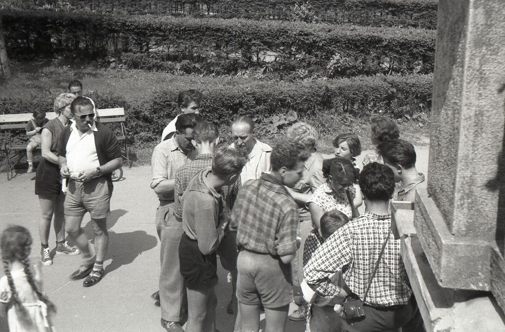 Plik:1957-62 Obóz wędrowny Tatry Polskie i Słowackie. Watra 015 fot. Z.Żochowski.jpg