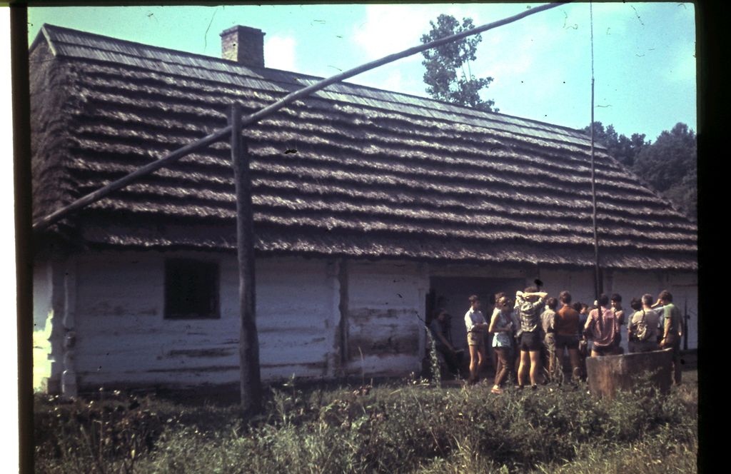 Plik:1974 Obóz wedrowny. Bieszczady . Watra 008 fot. Z.Żochowski.jpg
