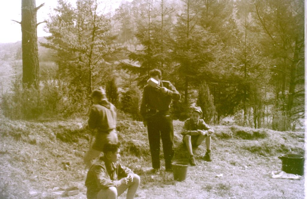 Plik:1956-60 Ćwiczenia harcerskie. 2 GDH Watra 005 fot. Z.Żochowski.jpg