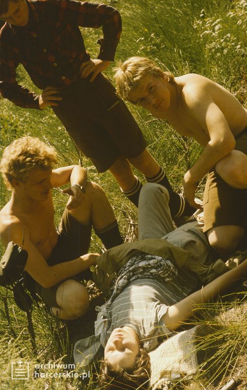 Plik:1988-07 Obóz Uroczysko. jez. Gant. Mazury. Szarotka104 fot. J.Kaszuba.jpg