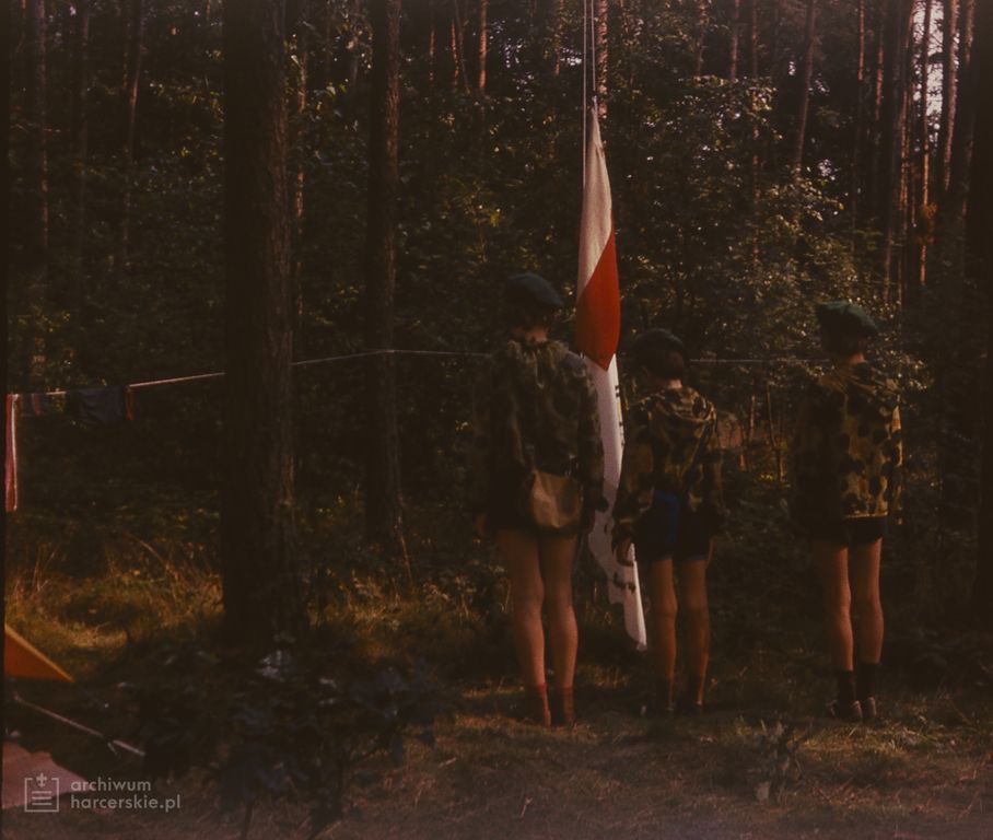 Plik:1978-07 08 Obóz Jantar Szarotka fot.J.Kaszuba 26.jpg