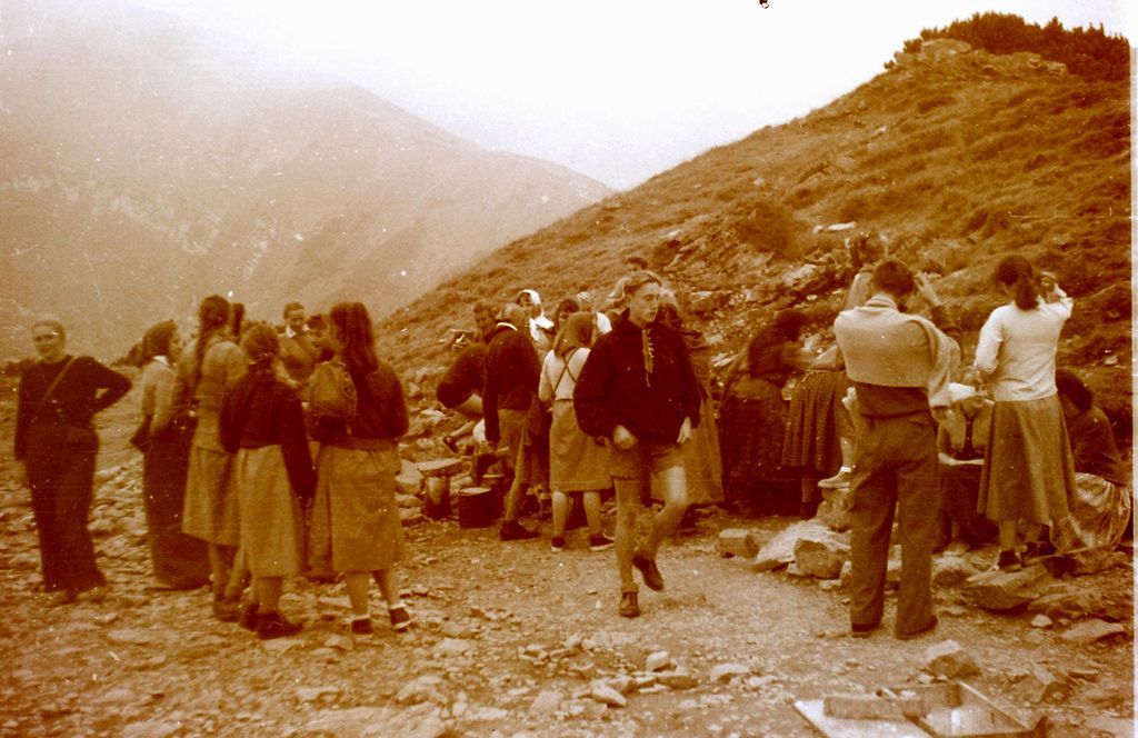 Plik:1956-60. Obóz w Tatrach. Watra 025 fot. Z.Żochowski.jpg