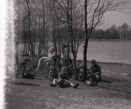 1956-58 Biwak rowerowy 2 GDH Watra 001 fot. Z.Żochowski.jpg