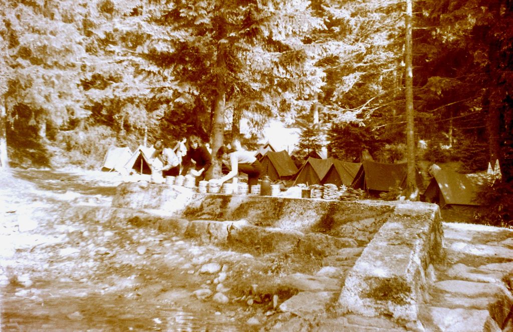 Plik:1956-60. Obóz w Tatrach. Watra 012 fot. Z.Żochowski.jpg