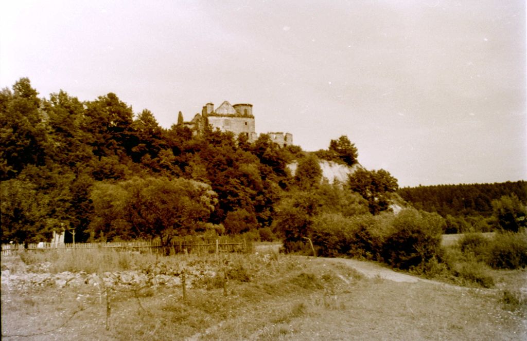 Plik:1966 Obóz wędrowny w Bieszczadach. 2 GDH Watra 092 fot. Z.Żochowski.jpg