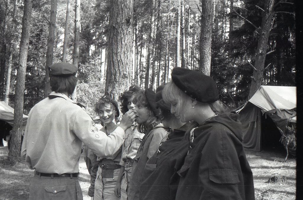 Plik:1988 Obóz Uroczysko. J.Gant. Szarotka 296 fot. J.Kaszuba.jpg