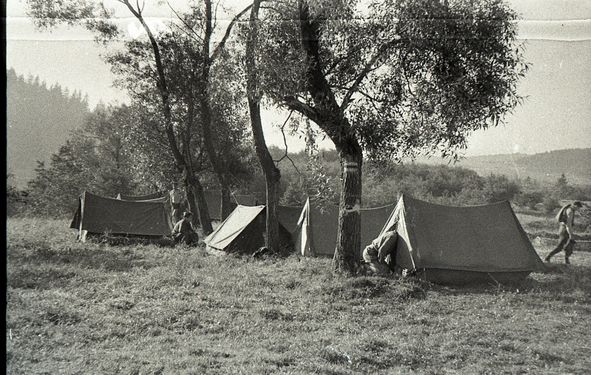 1956-60 Obóz wędrowny. Bieszczady. 2 GDH Watra 047 fot. Z.Żochowski.jpg