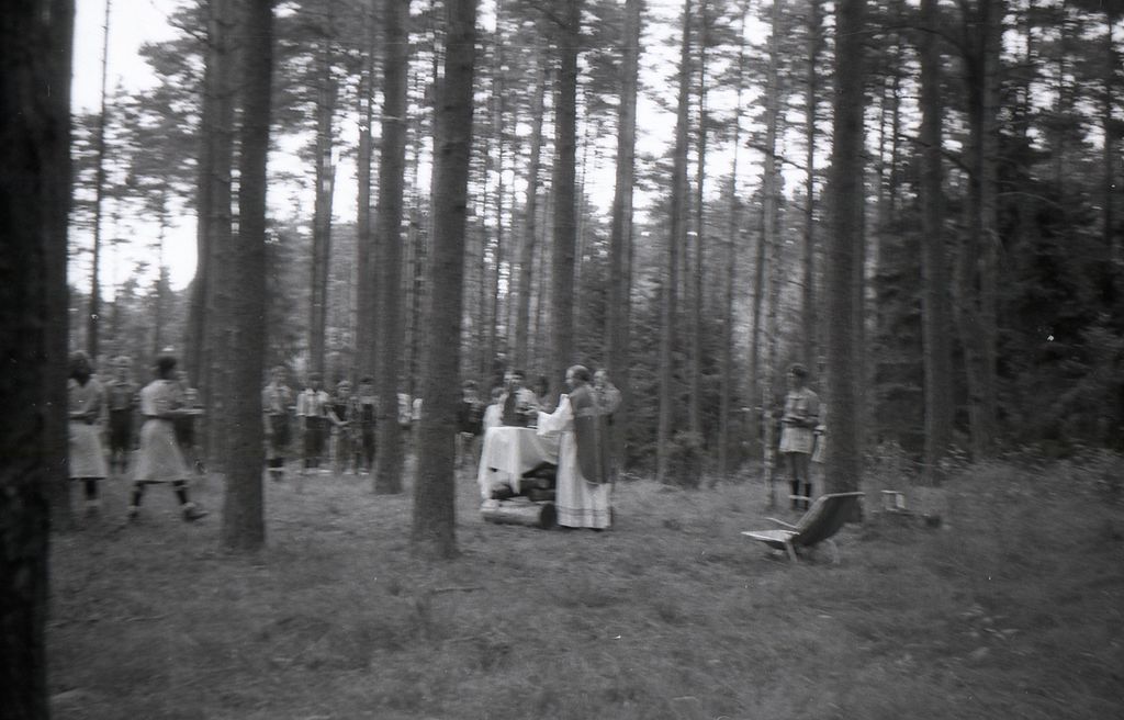 Plik:1988 Obóz Uroczysko. J.Gant. Szarotka 320 fot. J.Kaszuba.jpg