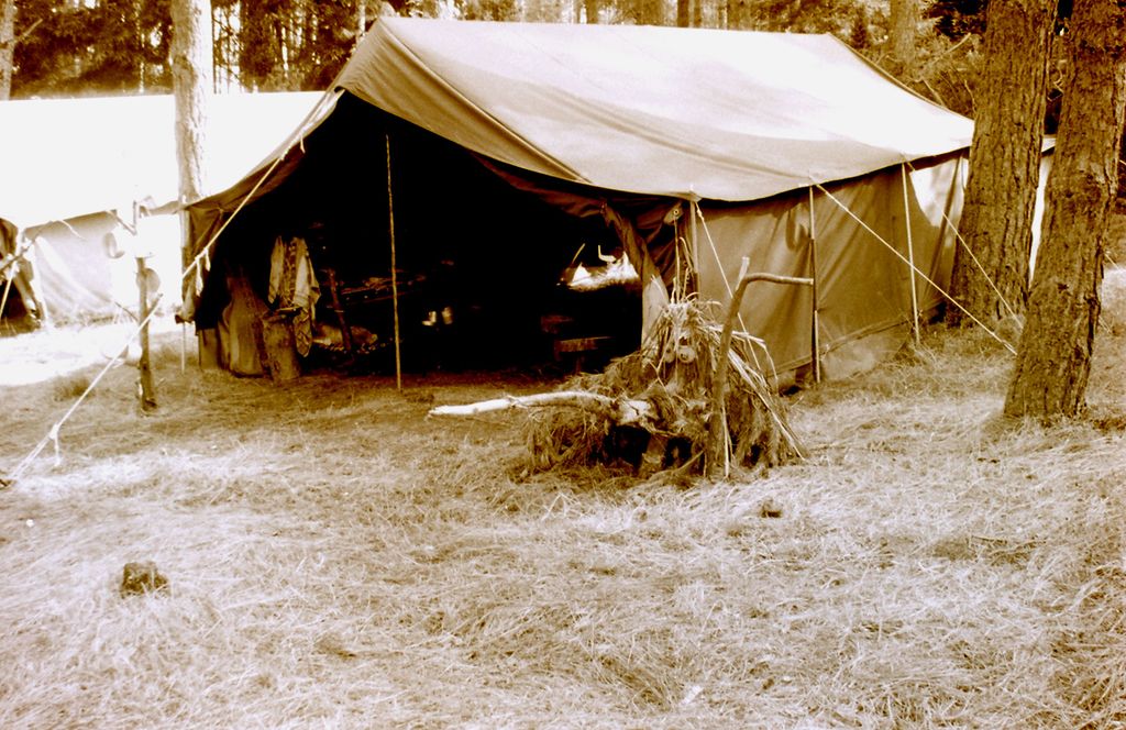 Plik:1988 Obóz Uroczysko. J.Gant. Szarotka 403 fot. J.Kaszuba.jpg