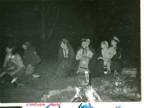 1985-07 08 Jez.Białe k. Machar Szarotka obóz stały Buchtowisko 256 fot. J.Kaszuba.jpg