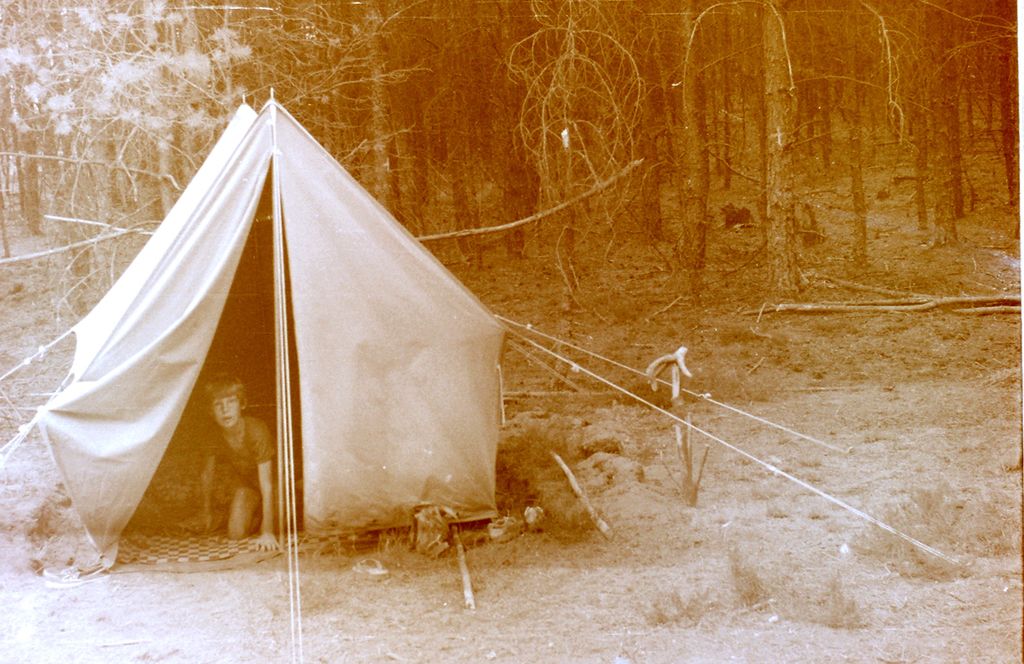 Plik:1982 Obóz Puszcza. Szarotka196 fot. J.Kaszuba.jpg