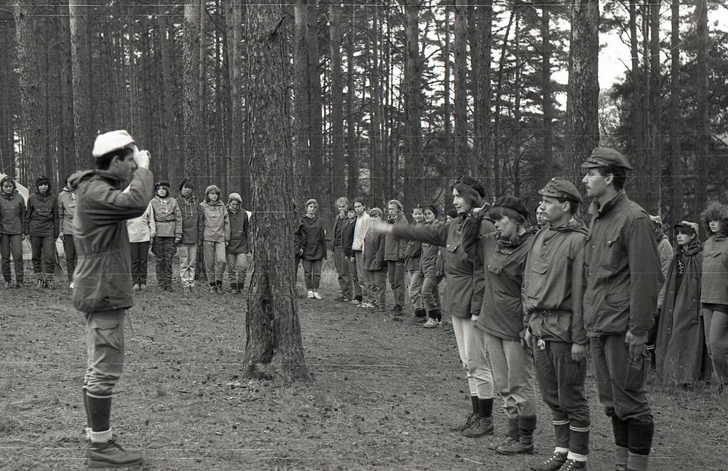 Plik:1986 Zlot 75 lecia harcerstwa. Pomorze. Szarotka031 fot. Jacek Kaszuba.jpg