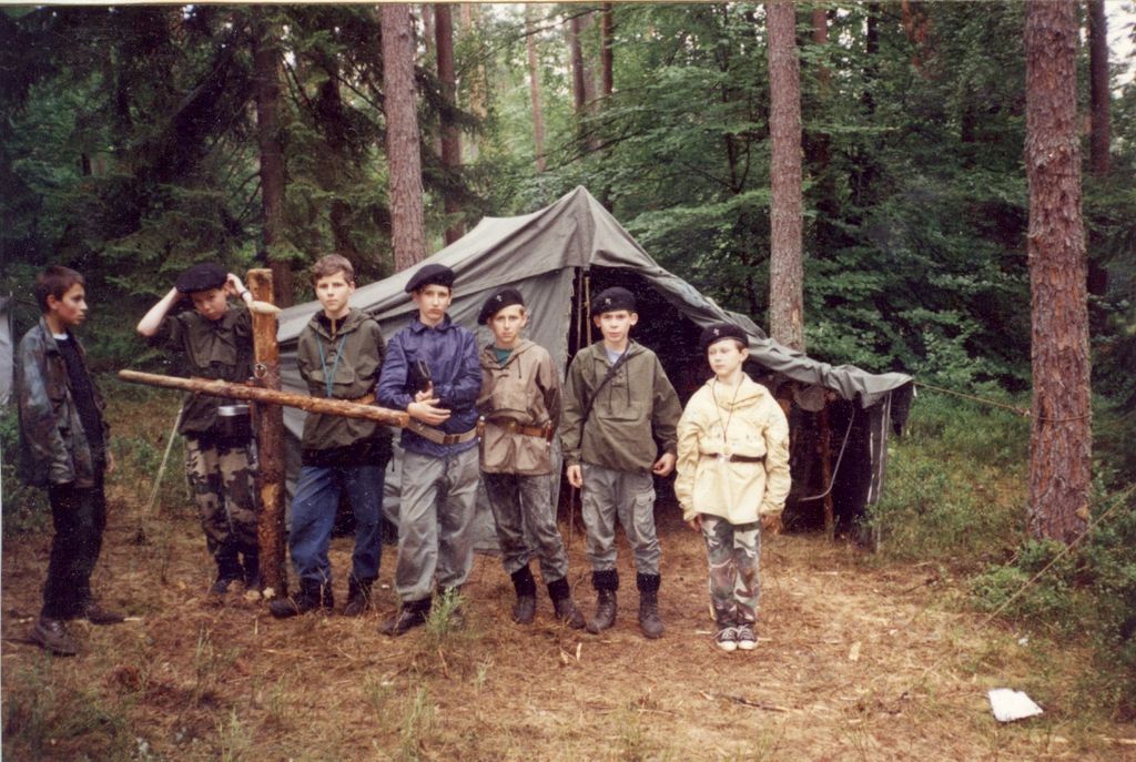 Plik:1995 Obóz stały. J. Karwno. Szarotka013 fot. A.Kamiński.jpg