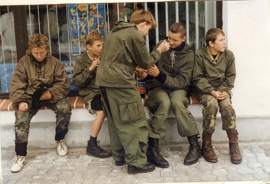 Plik:1996 Obóz wędrowny 95 GDH. Kaszuby. Szarotka057 fot. P i J. Ojowscy.jpg