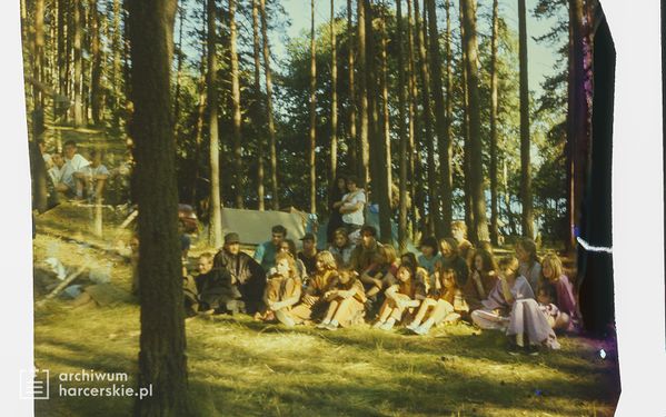 1991-07 Obóz Avalon. jez. Czyste. Poj.Kaszubskie. Szarotka 048 fot. J.Kaszuba.jpg