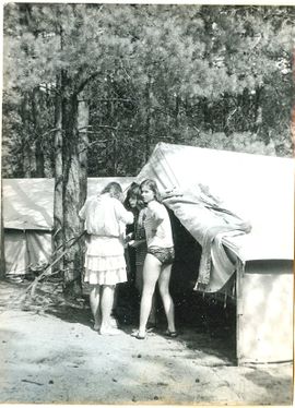 1985-07 08 Jez.Białe k. Machar Szarotka obóz stały Buchtowisko 269 fot. J.Kaszuba.jpg