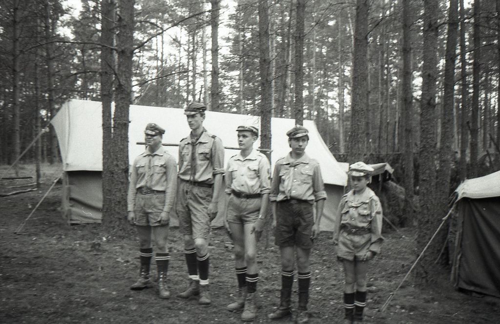 Plik:1990-07 Obóz Hufca Szarotka. Peplin. Szarotka 065 fot. J.Kaszuba.jpg