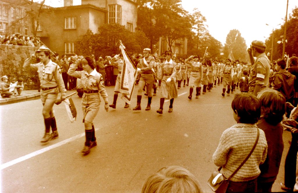 Plik:1981 Jubileuszowy ZLot Harcerstwa. Kraków, Szarotka 042 fot. S.Kaszuba i Z.Żochowski.jpg