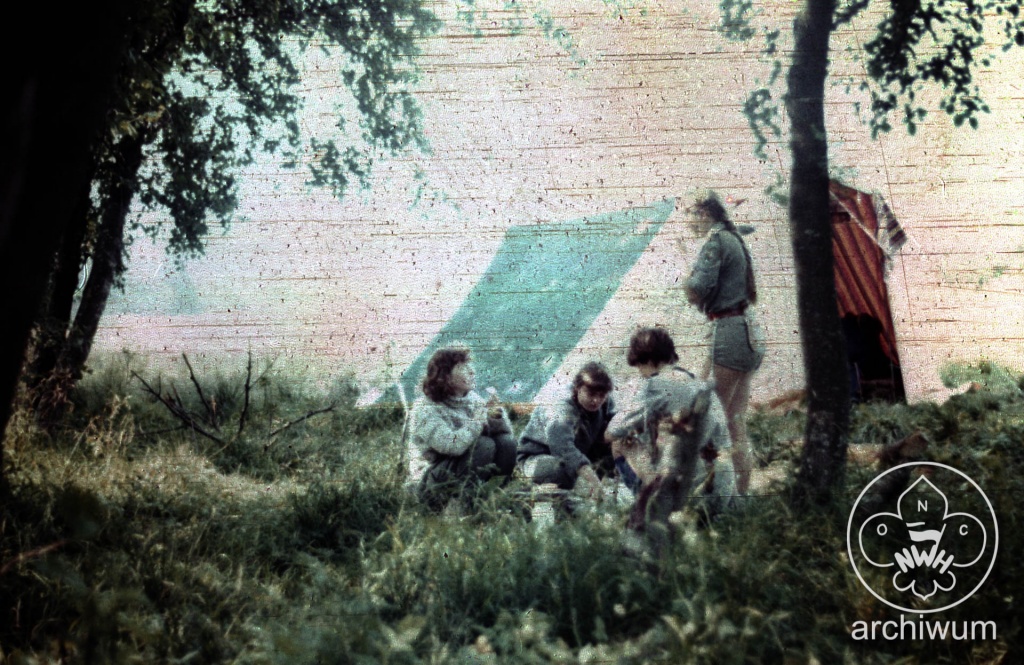 Plik:1982-08 Bieszczady - Małówka Obóz Kręgu Instruktorskiego Zielone Płomienie z Opolszczyzny 041.JPG