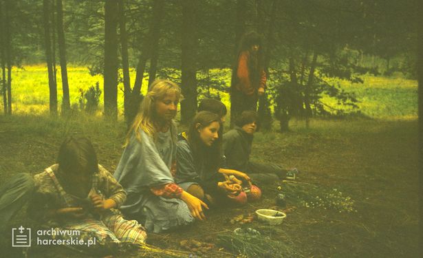 1991-07 Obóz Avalon. jez. Czyste. Poj.Kaszubskie. Szarotka 054 fot. J.Kaszuba.jpg
