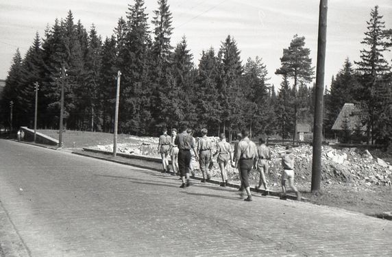1957-62 Obóz wędrowny Tatry Polskie i Słowackie. Watra 004 fot. Z.Żochowski.jpg