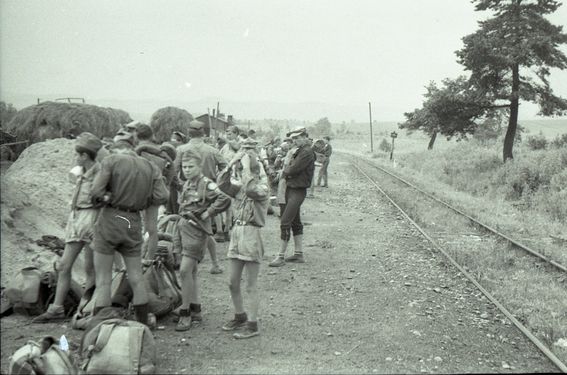 1957-58 Obóz stały w Bieszczadach. Watra 174 fot. Z.Żochowski.jpg