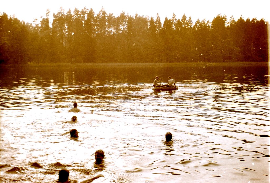 Plik:1988 Obóz Uroczysko. J.Gant. Szarotka 454 fot. J.Kaszuba.jpg