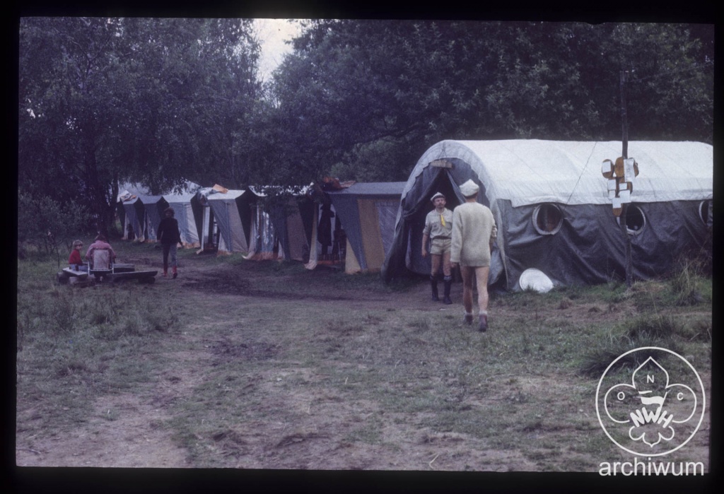 Plik:1984-08 Bieszczady Obóz Kręgu Instruktorskiego Zielone Płomienie z Opolszczyzny (diapozytywy) 121.JPG