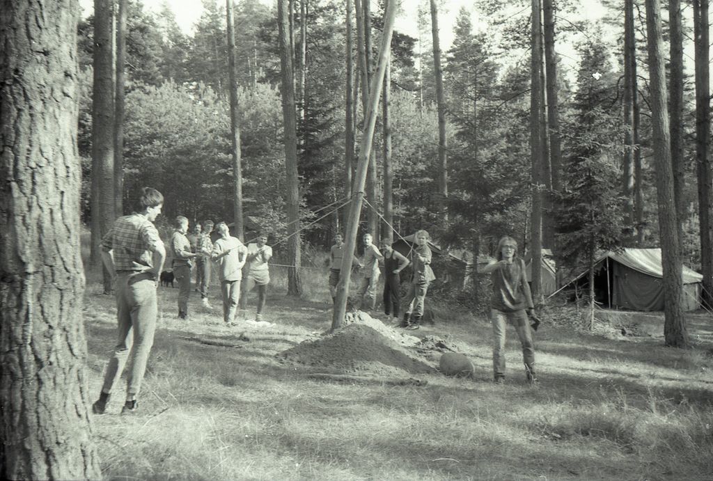 Plik:1988 Obóz Uroczysko. J.Gant. Szarotka 233 fot. J.Kaszuba.jpg