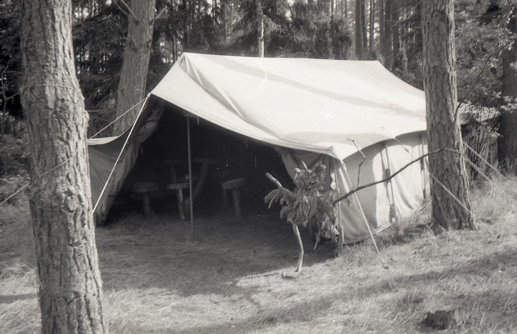 Plik:1988 Obóz Uroczysko. J.Gant. Szarotka 337 fot. J.Kaszuba.jpg