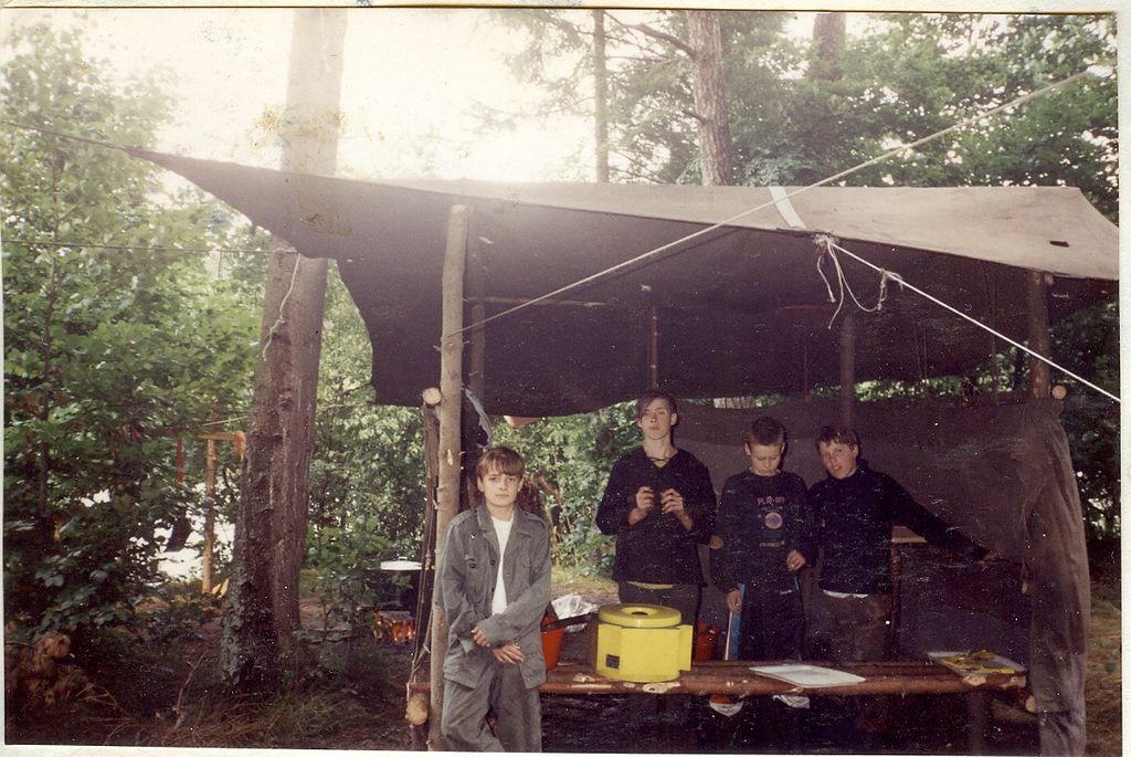 Plik:1995 Obóz stały. J. Karwno. Szarotka009 fot. A.Kamiński.jpg