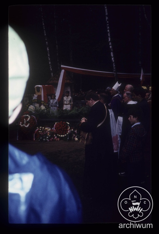 Plik:1988-06-10-12 Wykus Pogrzeb mjr Jana Piwnika Ponurego 026.jpg
