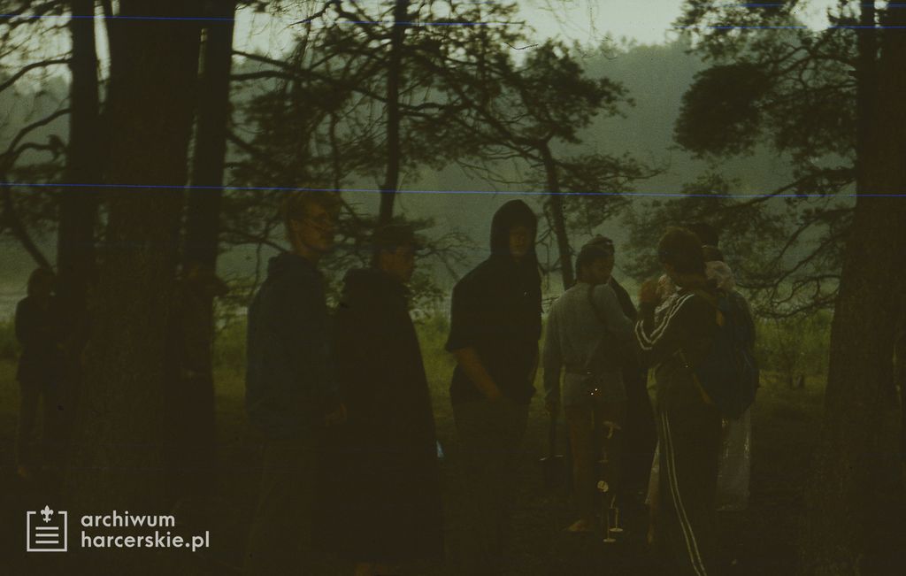 Plik:1988-07 Obóz Uroczysko. jez. Gant. Mazury. Szarotka037 fot. J.Kaszuba.jpg