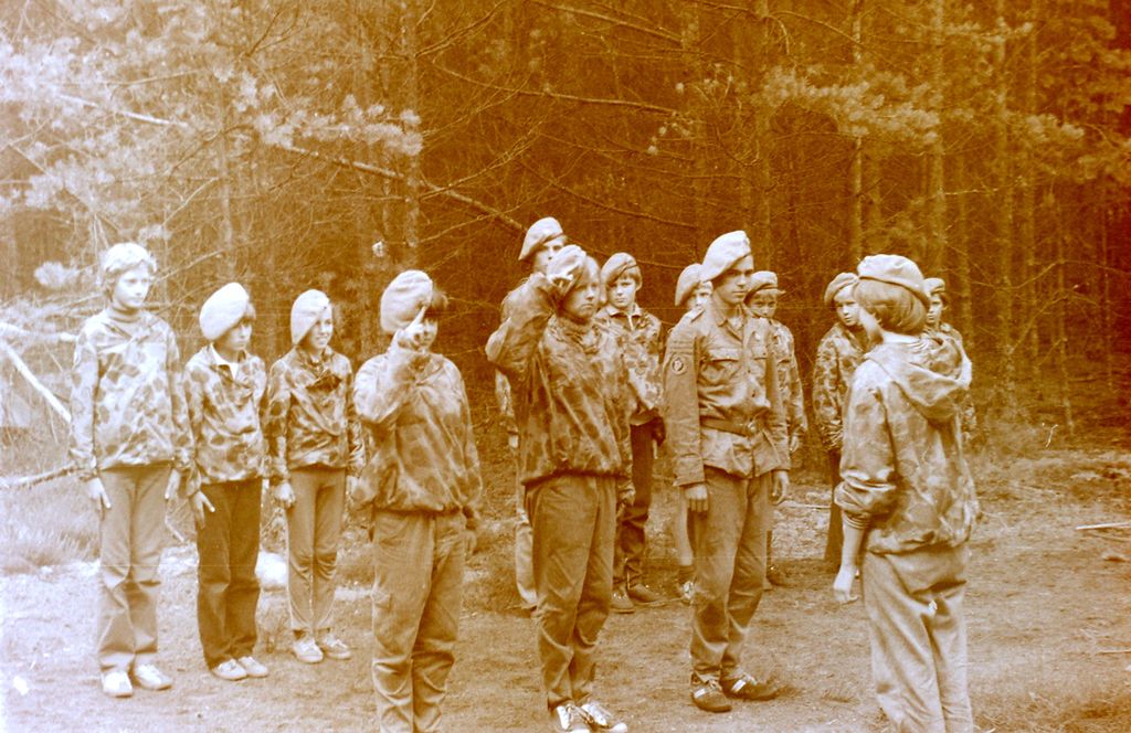 Plik:1982 Obóz Puszcza. Szarotka164 fot. J.Kaszuba.jpg