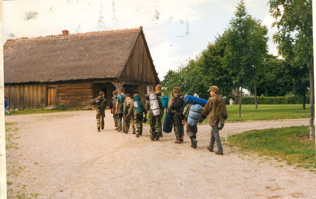 Plik:1996 Obóz wędrowny 95 GDH. Kaszuby. Szarotka030 fot. P i J. Ojowscy.jpg