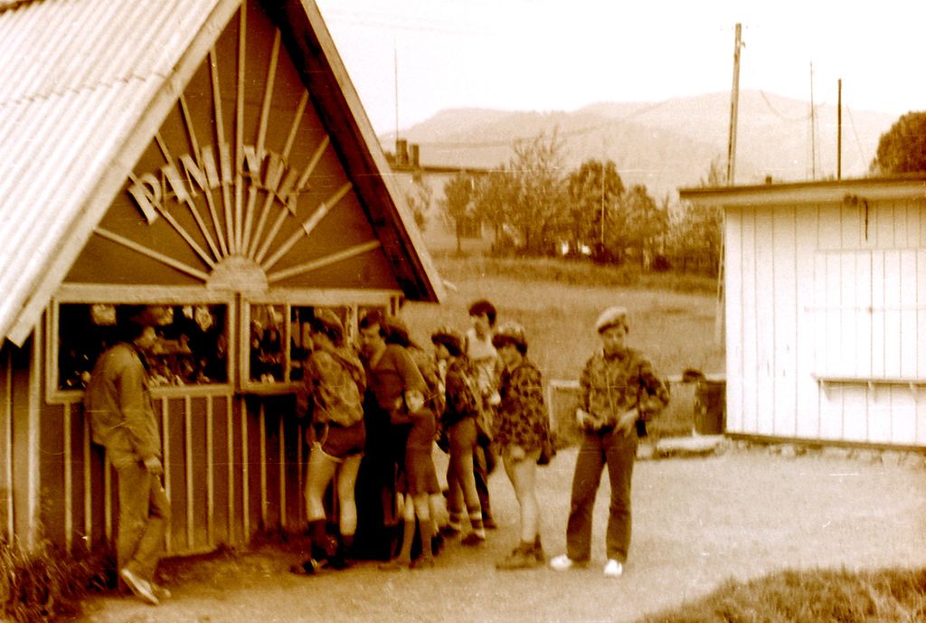 Plik:1980 Obóz Beskid. Szarotka116 fot. J.Kaszuba.jpg