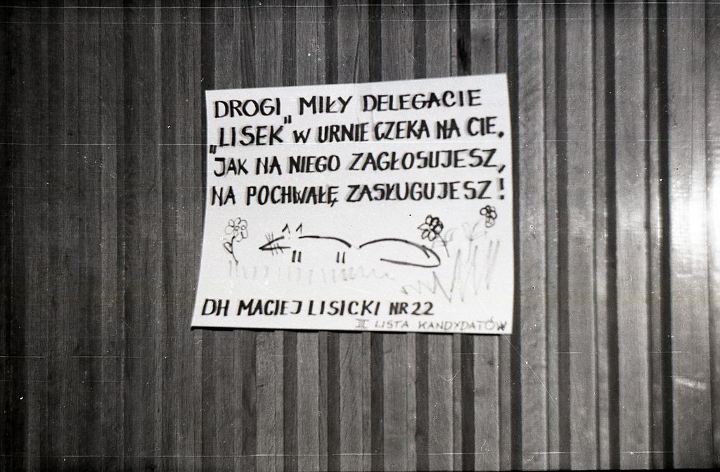 Plik:1989 1-2 kwiecień. Sopot. I Zjazd ZHR. Szarotka 025 fot. J.Kaszuba.jpg