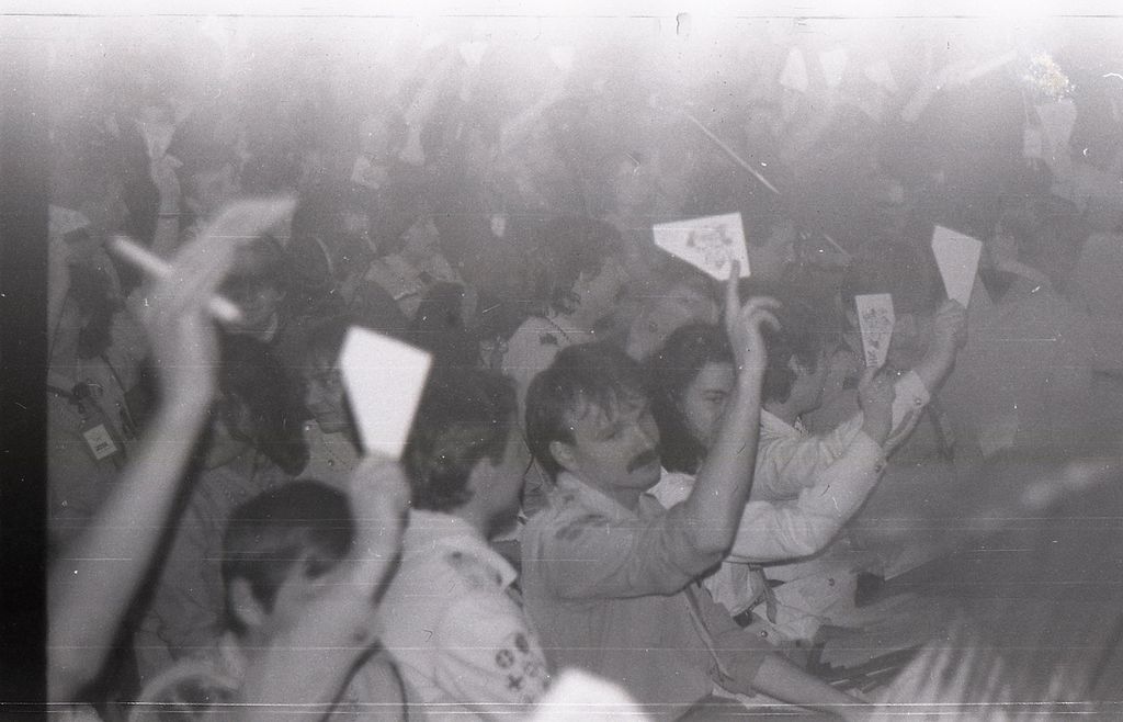 Plik:1989 1-2 kwiecień. Sopot. I Zjazd ZHR. Szarotka 041 fot. J.Kaszuba.jpg