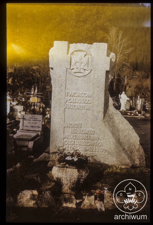 Plik:1981-10-24 Zakopane odsloniecie pomnika Andrzeja i Olgi Malkowskich 036.jpg