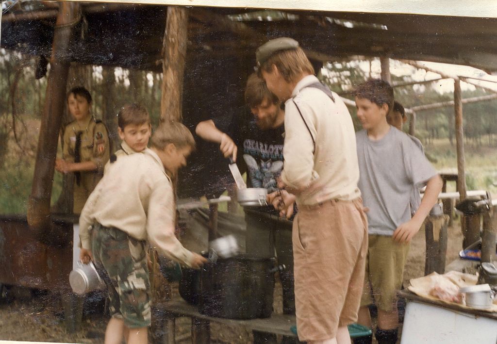 Plik:1996 Obóz wędrowny 95 GDH. Kaszuby. Szarotka084 fot. P i J. Ojowscy.jpg